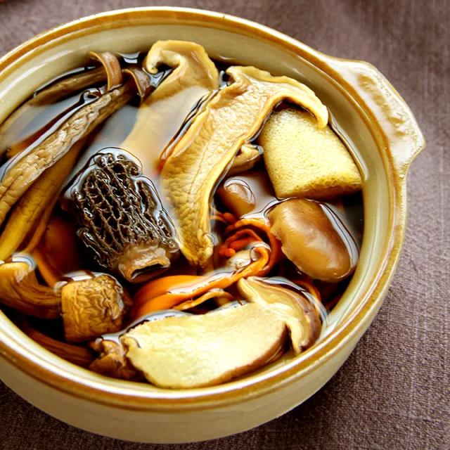 圖片關鍵詞 國家蘑菇地理:中國哪里的蘑菇最好吃?